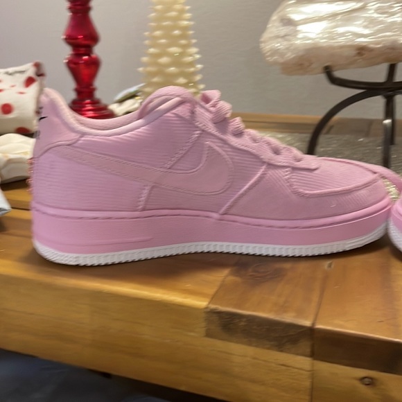 Swarovski Nike Pink corduroy Air Force 1’s with pink SWAROVSKI crystals - Picture 10 of 11